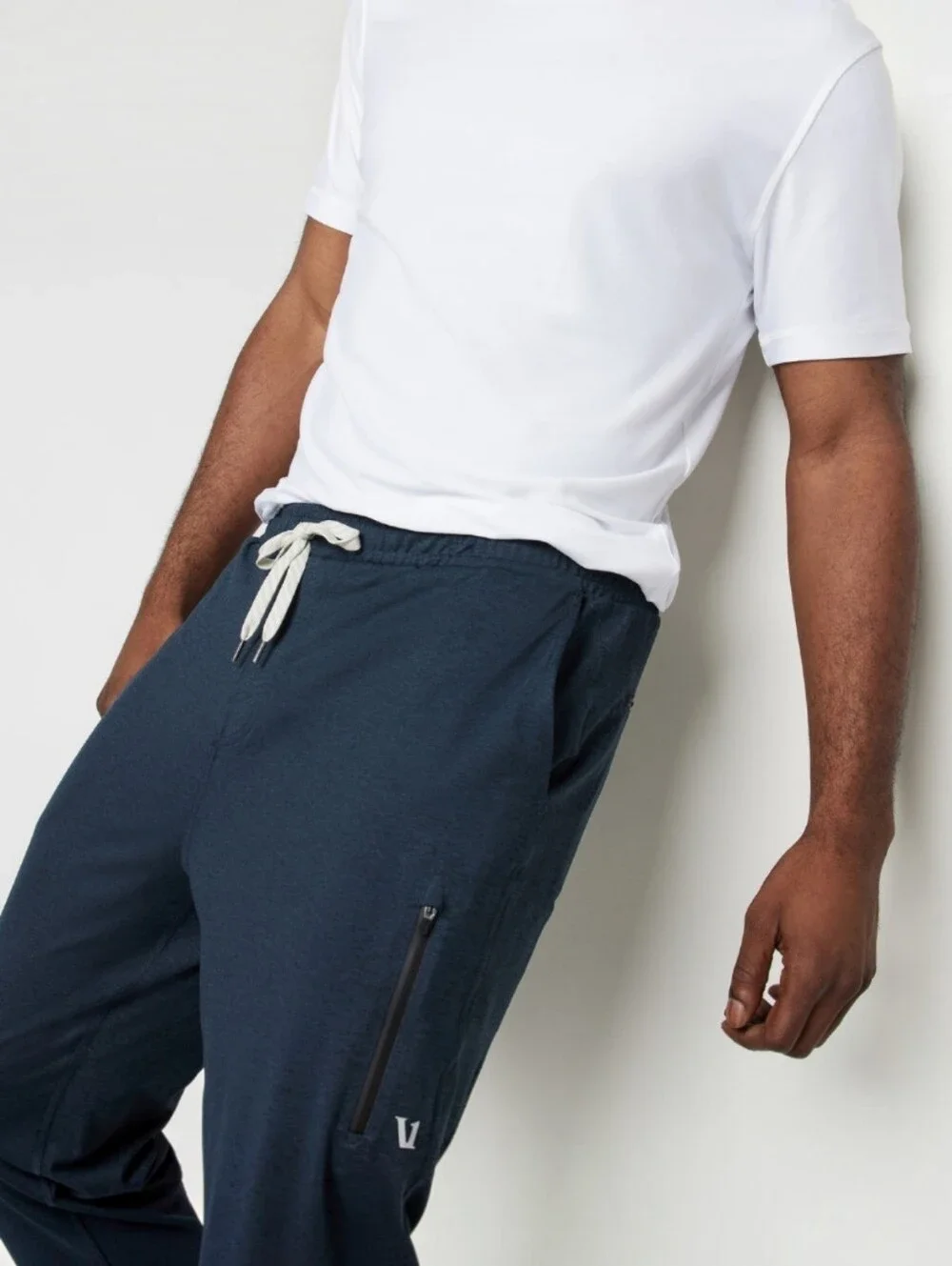 Vuori Men’s Ink Heather Blue Sunday Performance Joggers Athletic Pants, L